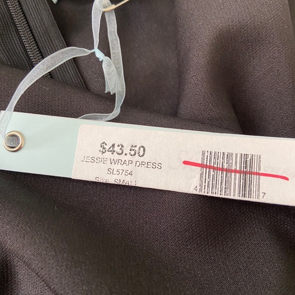 Black twist dress - Picture 4 of 5